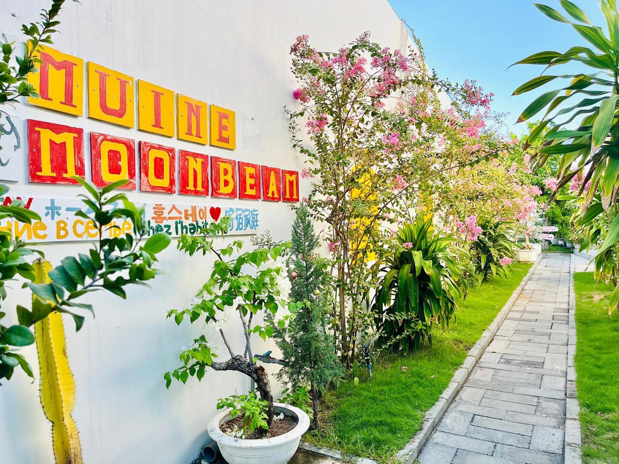 Moonbeam Homestay & Mini-Resort Mui Ne ฟานเที้ยต ภายนอก รูปภาพ